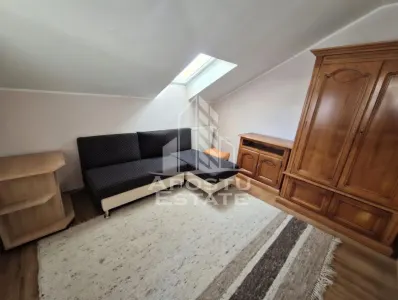 Casa in Pesac – 288 m², 2 locuinte, oportunitate rara - foto 14
