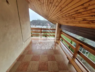 Casa in Pesac – 288 m², 2 locuinte, oportunitate rara - foto 15