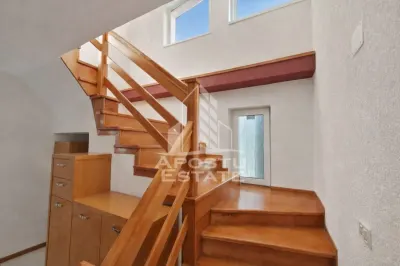 Casa in Pesac – 288 m², 2 locuinte, oportunitate rara - foto 10
