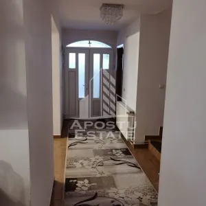 Casa individuala cu 4 camere,garaj si teren generos,Sanmihaiul German - foto 12