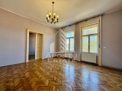 Apartament 5 camere de vanzare, renovat, zona Sinaia Timisoara - Timisoara