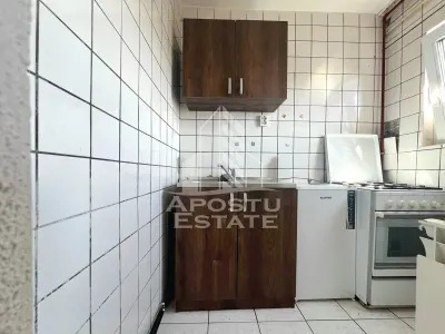 Apartament cu o camera, Confectii, centrala proprie - foto 4