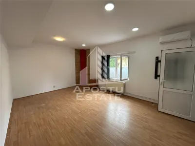 Spatiu birouri 24 mp de inchiriat, zona Andrei Saguna. - foto 3