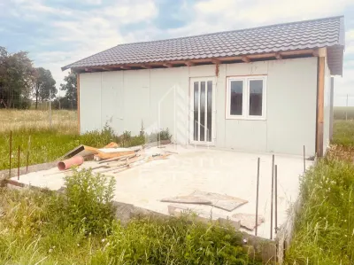 Teren Intravilan cu Constructie Zimandu Nou - foto 2