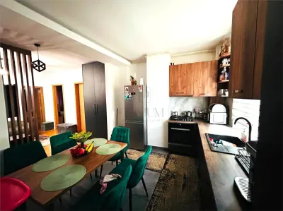 TORONTALULUI - ETAJ 4 LIFT - 3 CAMERE - BALCON - CENTRALA PROPRIE - CLIMA - LOC PARCARE CF - Timisoara