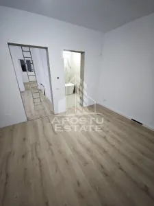 Duplex cu 4 camere, de vanzare, P+E, In Dumbravita - foto 1
