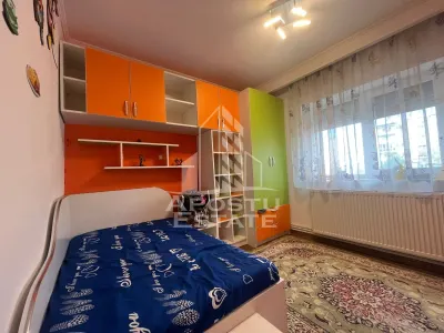 Apartament 3 camere, centrala proprie, zona Confectii - foto 3
