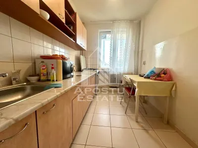 Apartament cu 2 camere de vanzare, lift, zona Centrala, Timisoara - foto 3