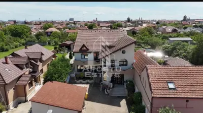 Casa Moderna, 9 camere in zona Parneava - foto 1