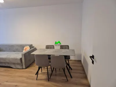 Apartament de inchiriat 3 camere renovat Sibiu Strand - foto 1
