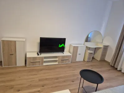 Apartament de inchiriat 3 camere renovat Sibiu Strand - foto 6