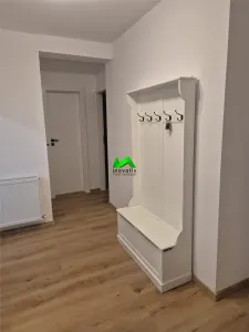 Apartament de inchiriat 3 camere renovat Sibiu Strand - foto 9