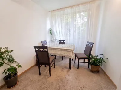 Apartament 3 camere | Marasti | Etaj 1/3 | Bloc tip vila | 3c-4690 - Suceava