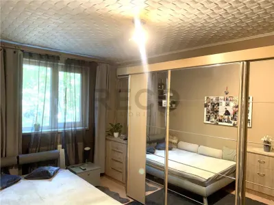 RECO  Garsoniera renovata in Rogerius etaj 2, 26 mp, ideala pentru locuit sau investitie. - foto 2