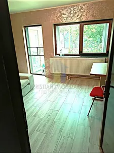 RENOVATA!  Casa 3 cam, caramida, Chercea, teren 256 mp, decomandat , Mobilata si utilata! - foto 2