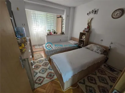 Royal Imobiliare - Vanzare apartament 3 camere zona Nord - foto 3