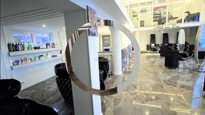 CENTRU DE ÎNFRUMUSEȚARE DE VÂNZARE ÎN SUCEAVA | 394 MP | 1378500 Euro | 3500 Euro MP | 7 PARCĂRI | 500 KVA| COMISION 0 - foto 6