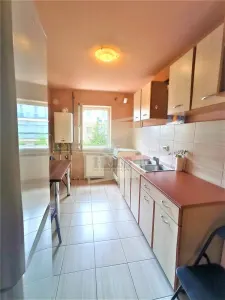 Apartament decomandat 4 camere 2 bai  Mihai Viteazu etaj 3 - foto 6