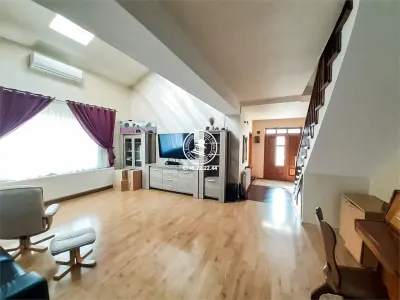 Vila  de vanzare  Valea Lupului, - foto 11