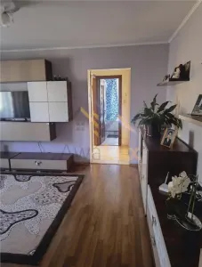 Apartament 3 camere de vanzare, Garii - foto 3