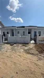 Duplex pe plan - 2 bai - toate utilitatile - Mosnita Noua