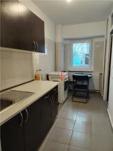 Garsoniera zona Rond Baba Novac - foto 3