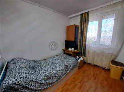 MDI apartament central cu panorama la Salonta - foto 3