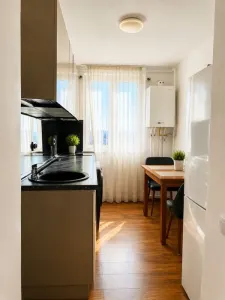 Apartament 2 camere decomandat zona Tractorul - foto 3