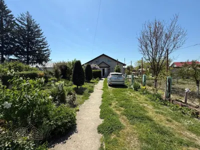 Casa de vanzare Botarlau | 150 mp utili | Teren 1.100 mp | Ideala locuinta sau casa de vacanta - foto 3