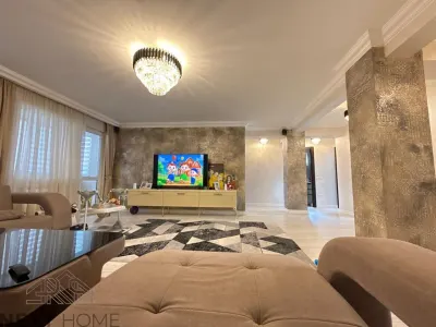 Apartament 4 Camere de Vanzare in Focsani | Ultracentral | 120 mp | Complet Renovat | Mobilat Premium - foto 7