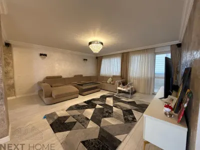 Apartament 4 Camere de Vanzare in Focsani | Ultracentral | 120 mp | Complet Renovat | Mobilat Premium - foto 9