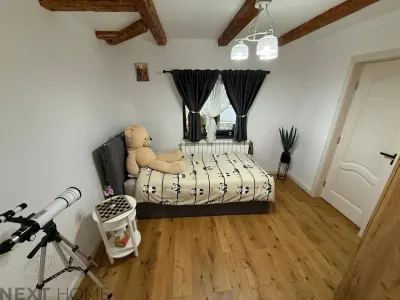 Casa Renovata de Vanzare in Paulesti, Vrancea | 4 Camere | Teren 2.400 mp | Complet Mobilata - foto 13