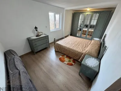 Casa de vanzare in Panciu | 6 camere | Teren 4.143 mp | Crucea de Jos - foto 2