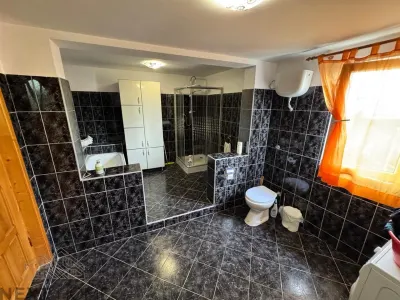 Casa de vanzare in Panciu | 6 camere | Teren 4.143 mp | Crucea de Jos - foto 8