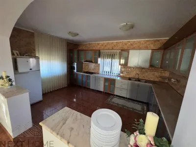 Casa P+M de Vanzare | 450 mp Utili | Teren 13.486 mp | Livada cu 359 Nuci | Vulturu, Vrancea - foto 9