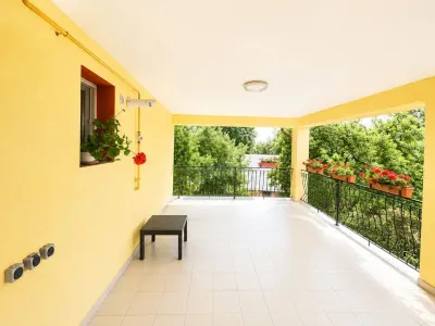 Casa 5 camere 3 bai + 1550 mp teren, Aroneanu Iasi - foto 16