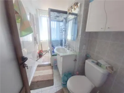 Apartament 2 camere decomandat, zona Cornisa - foto 6