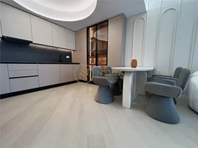Proprietar inchiriez 3 camere Ultralux Cortina North parcare - foto 2