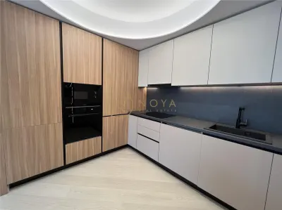 Proprietar inchiriez 3 camere Ultralux Cortina North parcare - foto 18