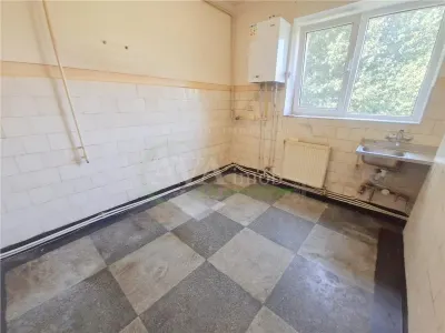 Apartament 2 camere decomandat, zona Narcisa - foto 5