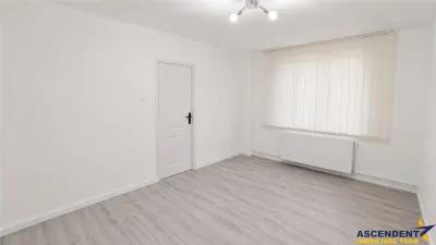 Apartament 2 camere, renovat, bloc reabilitat, Astra - foto 2