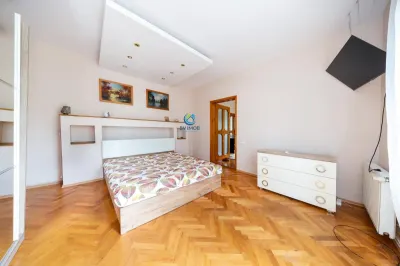 Vanzare apartament 3 camere in Vila pe Drumul de Poiana - foto 6
