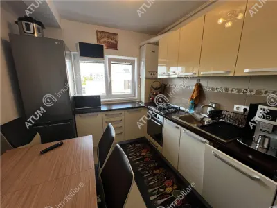 De vanzare apartament cu 2 camere decomandate etaj 1 zona Pictor Brana - foto 6