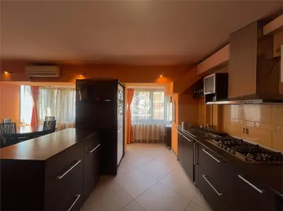 Apartament 3 camere Pacurari, model 86 mp, etajul 2 - foto 2