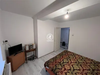 Apartament 3 camere, pe 2 nivele cu curte, in Bucium - foto 20