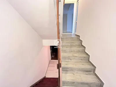 Apartament 3 camere, pe 2 nivele cu curte, in Bucium - foto 10