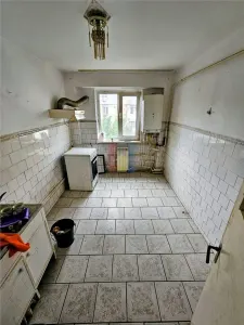 Apartament 4 camere confort 1 Decomandat 82mpViziru 3 - foto 11