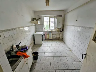 Apartament 4 camere confort 1 Decomandat 82mpViziru 3 - foto 12