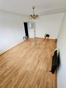 Apartament 4 camere confort 1 Decomandat 82mpViziru 3 - foto 6