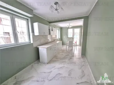 For Sale/Villa Family/Complex Privat/Lac/Crevedia - foto 8